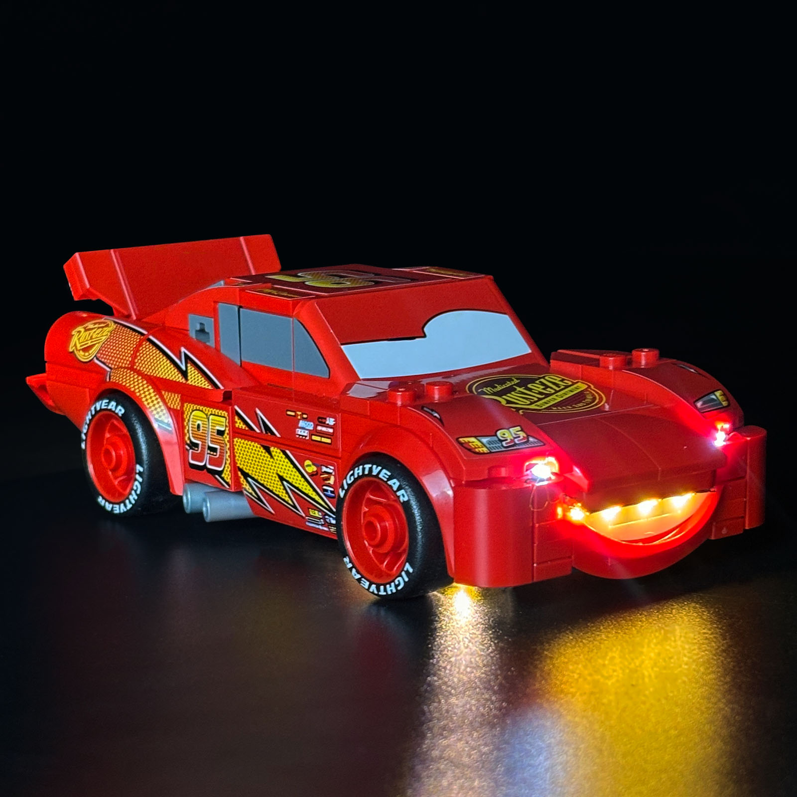 Lighting Mcqueen Wall Decor - LYBMTWF ชุดไฟ LED เข้ากันได้กับเลโก้ 77255 รุ่นไลท์นิ่ง